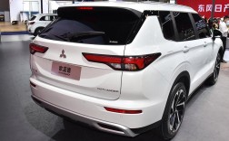 2022款全新三菱欧蓝德七座,三菱欧蓝德7座试驾