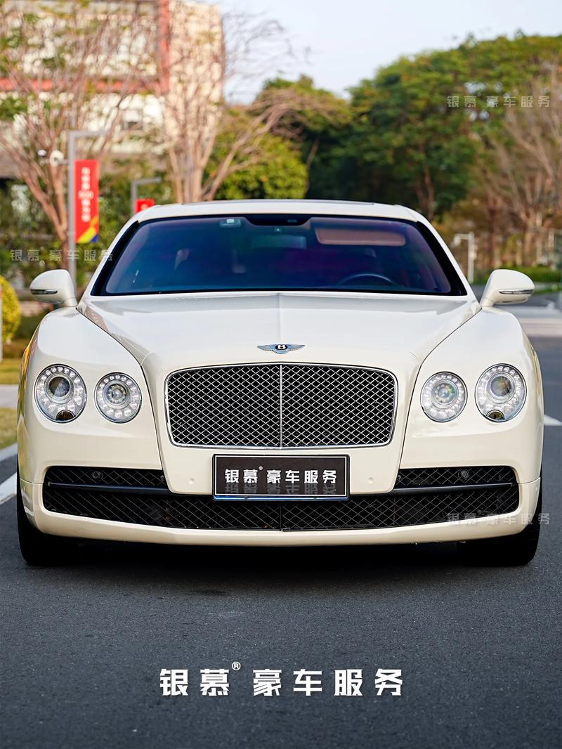 白色宾利汽车价格及图片 白色宾利越野车图片