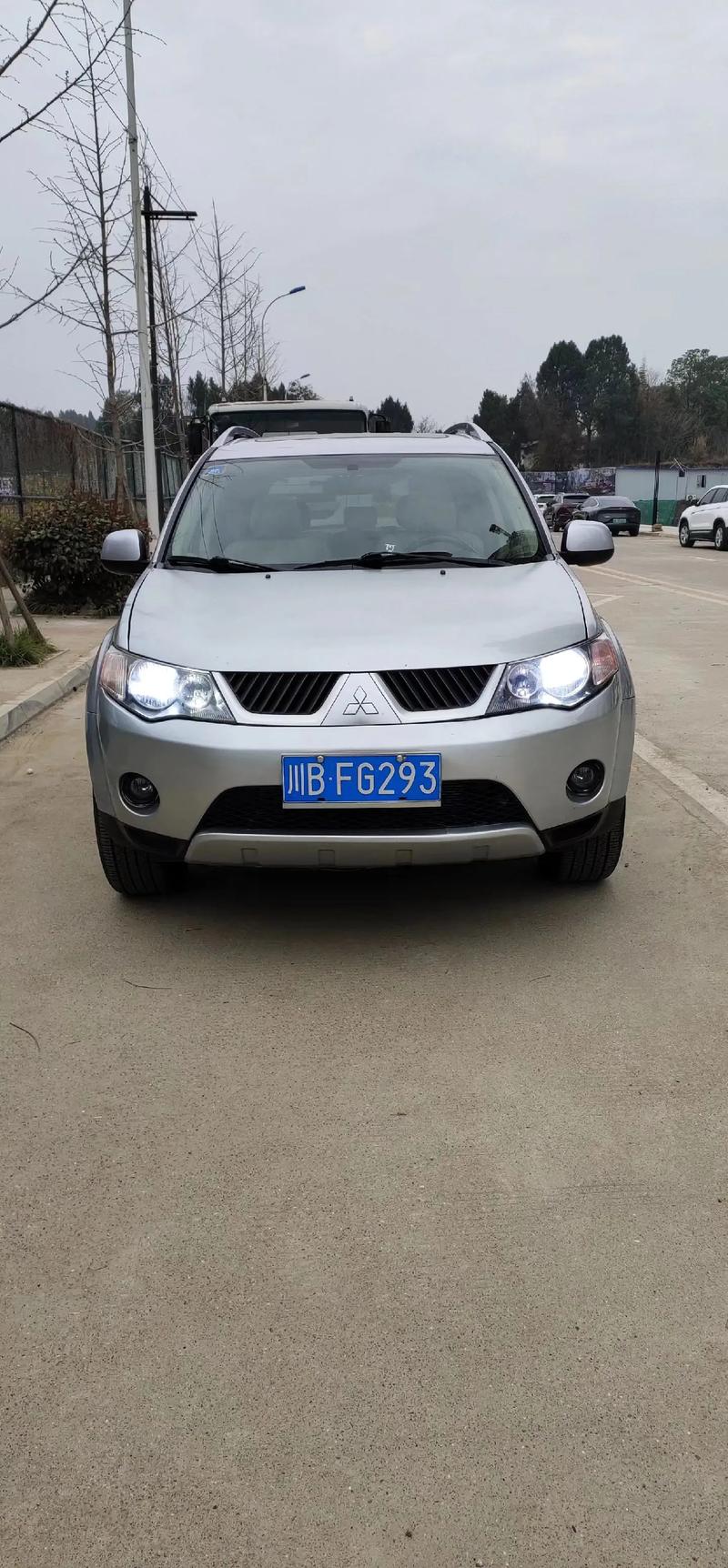 30欧蓝德车图片,30欧蓝德