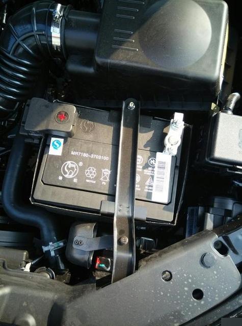 15款起亚智跑(15款起亚智跑电瓶型号)