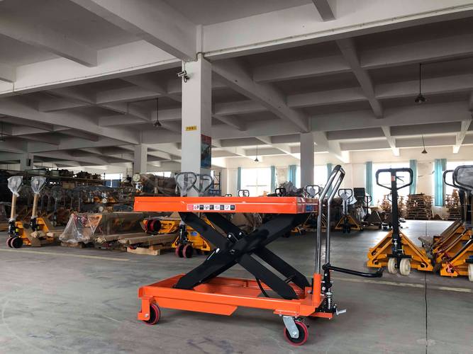 货车装卸自动升降平台/货柜车升降平台