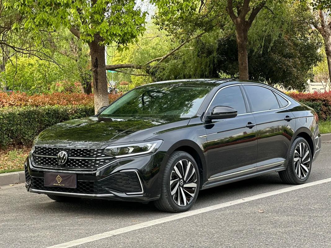 帕萨特最新款图片(帕萨特最新款图片及价格)