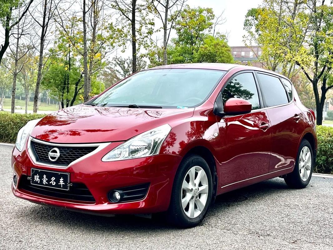 油耗低的两厢车排行榜,油耗低的两厢车排行榜有哪些