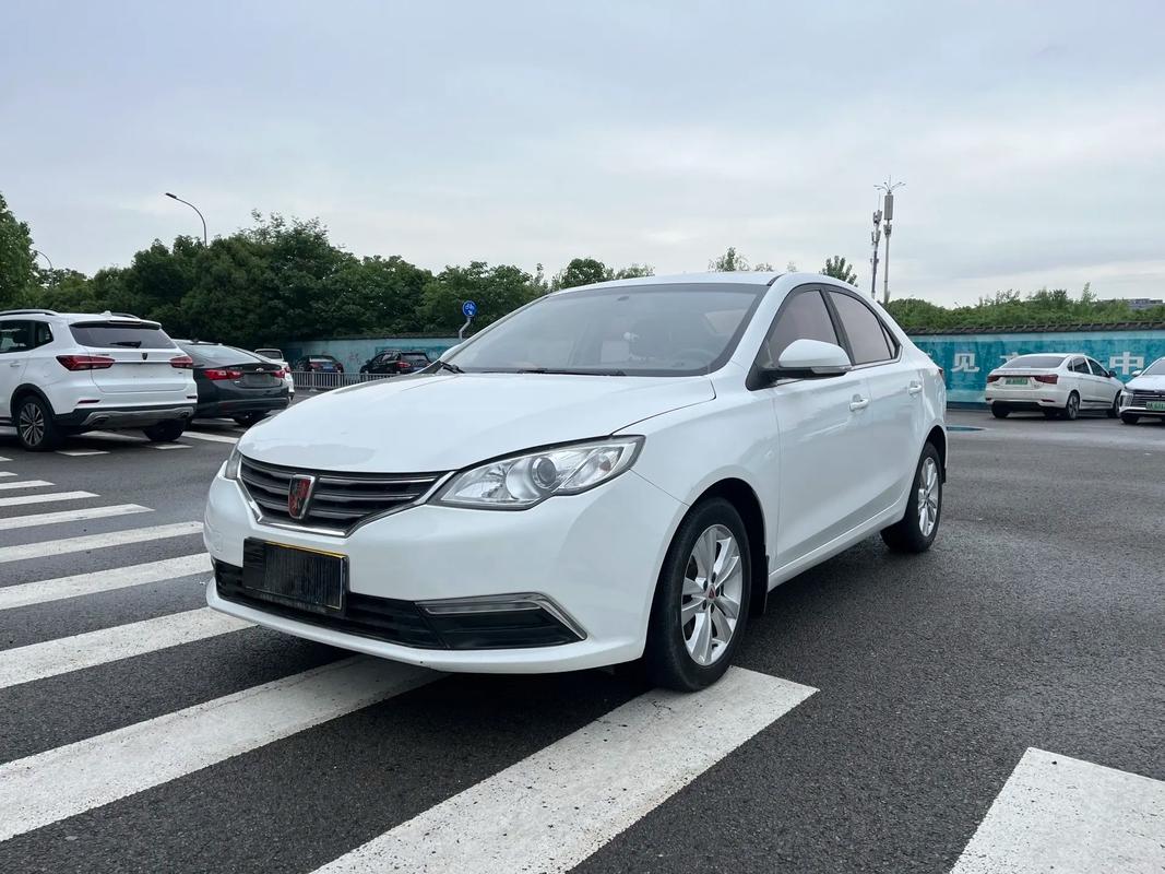 【荣威360多少钱一辆,荣威360新车价格2016款】